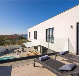 4 Bedroom Villa with Pool near Milna, Brac Island Sleeps 8 